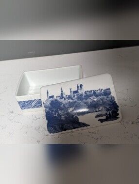 Vintage Estee Lauder White Porcelain Trinket Box  Pretty Blue Scenary From Japan